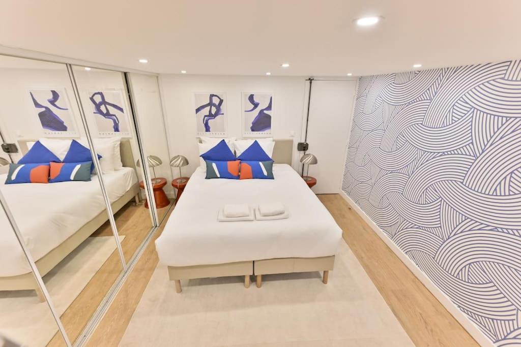 Appartement Central Proche Atelier Des Lumieres Paris Exterior photo